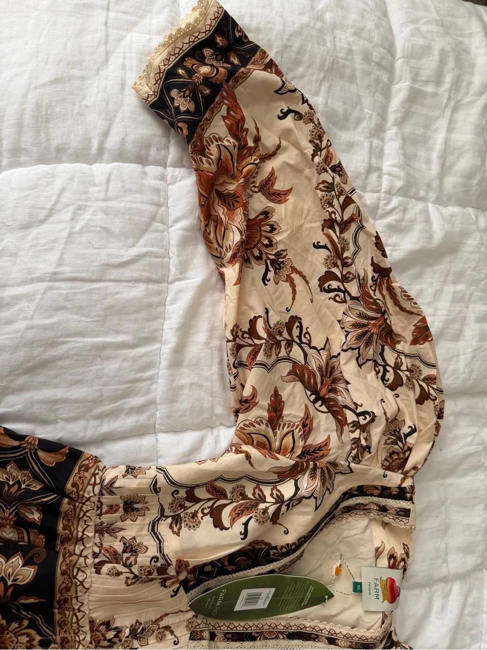 FARM Rio Sand Majestic Garden Lace Puff Sleeve Blouse